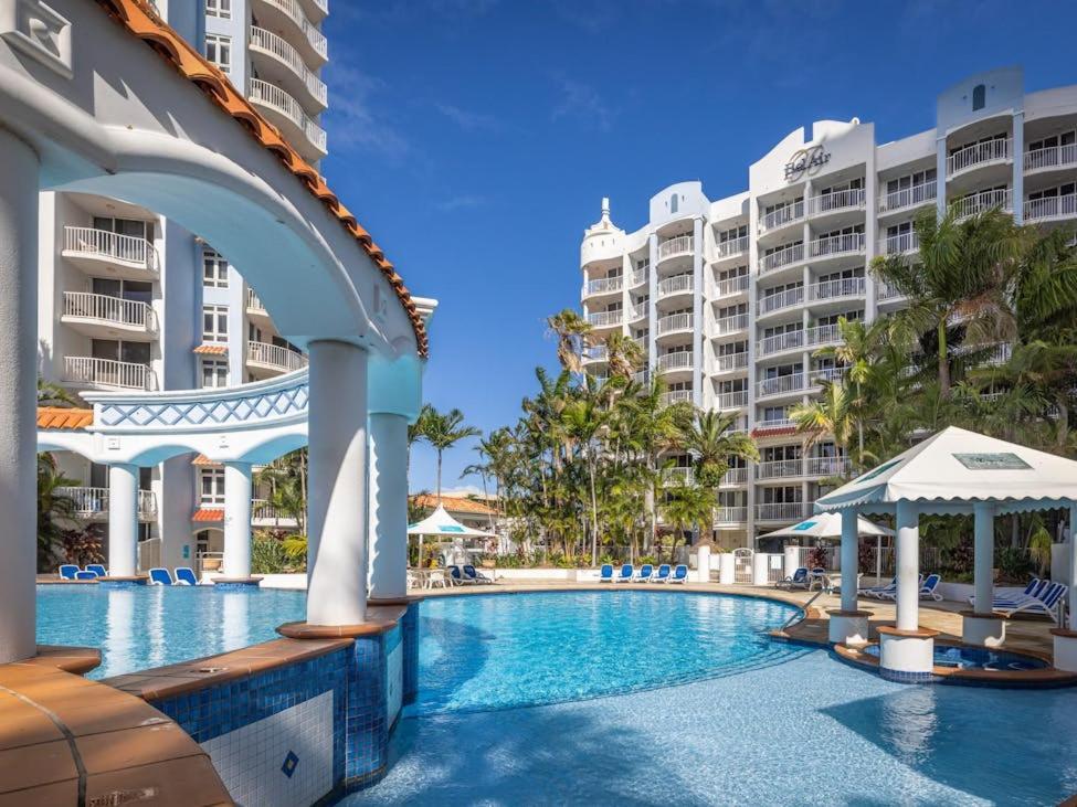 In Heart Of Broadbeach Apartment *