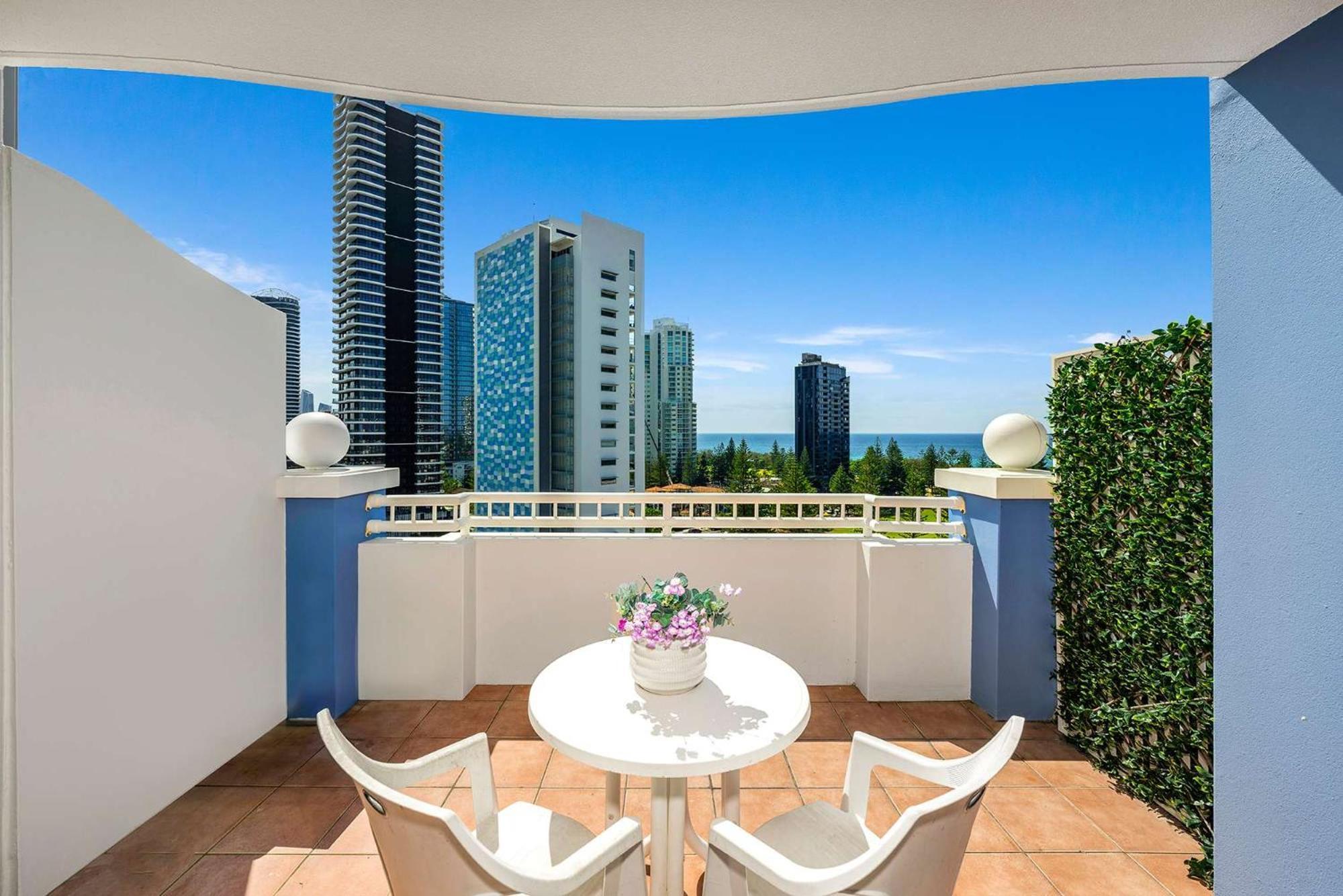 In Heart Of Broadbeach